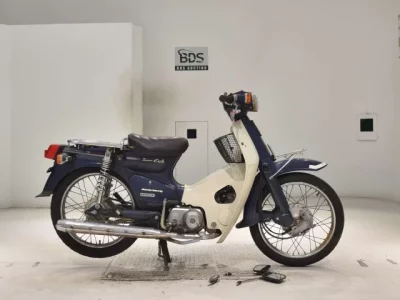 Honda C90