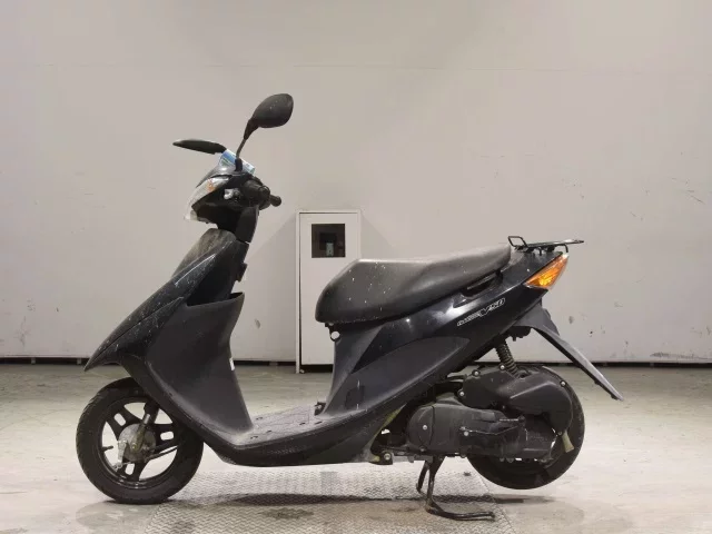 Suzuki ADDRESS V50-3