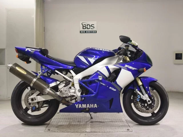 Yamaha YZF-R1 лот № 7533 оценка 4  с аукциона в Японии