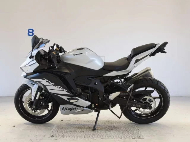 Kawasaki ZX-4R SE