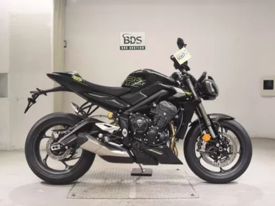Triumph TRIUMPH STREET TRIPLE RS  с аукциона в Японии