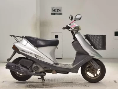 Suzuki ADDRESS V100