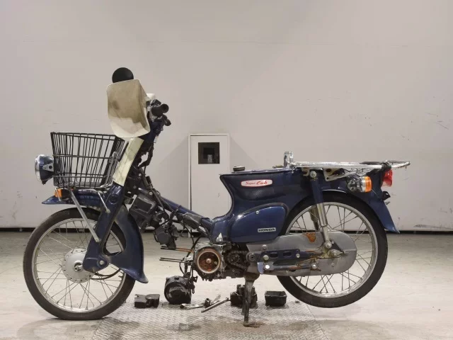 Honda C50