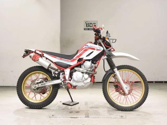 Yamaha SEROW 250-3