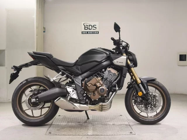 Honda CB650R-2E CLUTCH лот № 5141 оценка 8  с аукциона в Японии