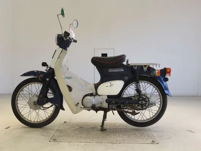 Honda C50