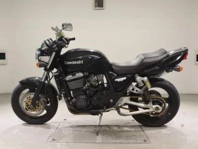 Kawasaki ZRX1100  с аукциона в Японии