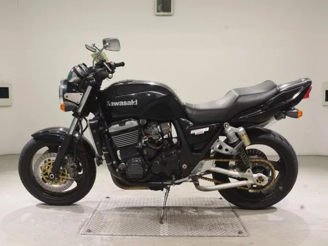 Kawasaki ZRX1100