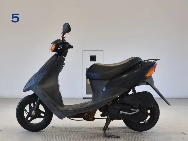 Suzuki LET S2