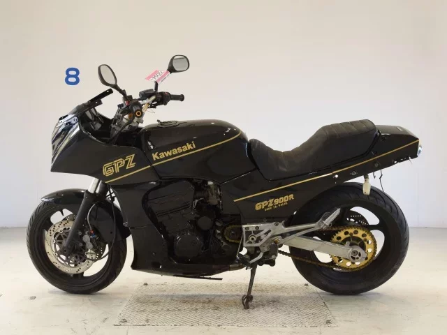 Kawasaki GPZ900R SHO LOUIS NOT EQUIPPED