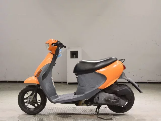 Suzuki LET S4