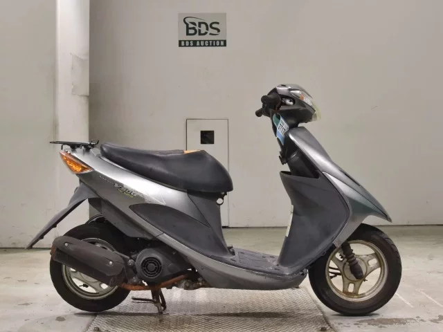 Suzuki ADDRESS V50