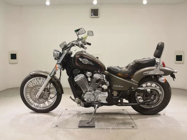 Honda STEED400