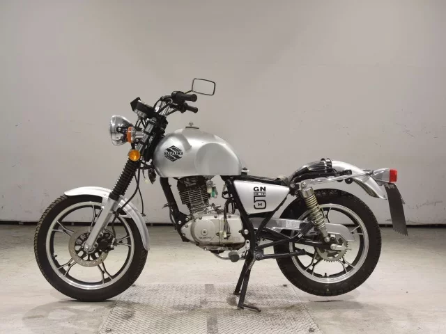Suzuki GN125H