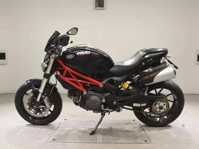 Ducati DUCATI MONSTER 796 ABS