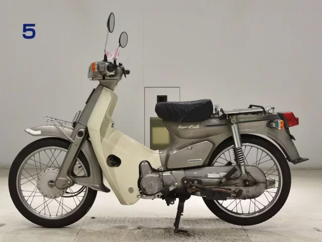 Honda C90