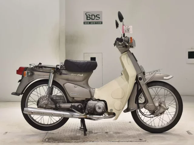 Honda C90