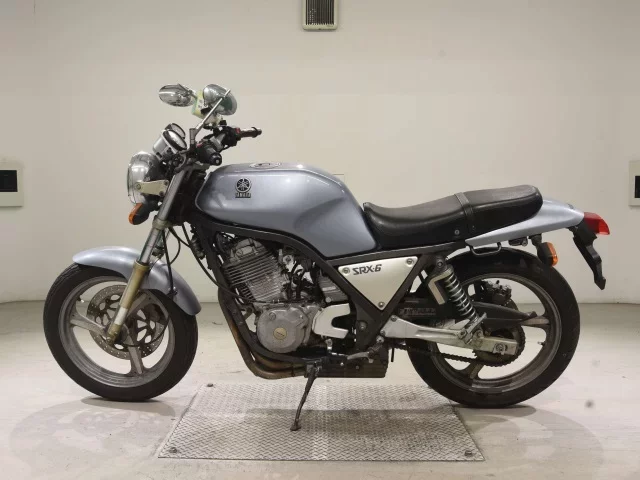 Yamaha SRX600-2