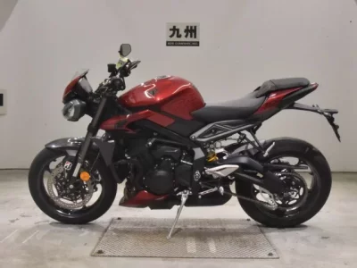 Triumph TRIUMPH STREET TRIPLE RS  с аукциона в Японии