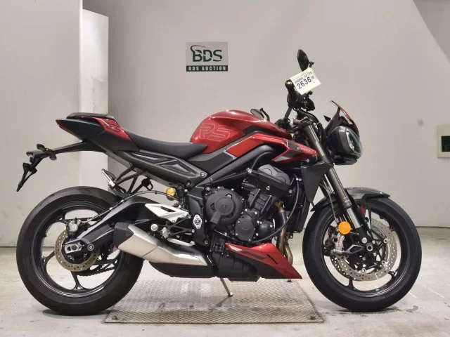 Triumph  STREET TRIPLE RS лот № 2636 оценка 6  с аукциона в Японии