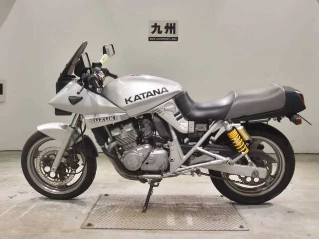 Suzuki GSX250 KATANA