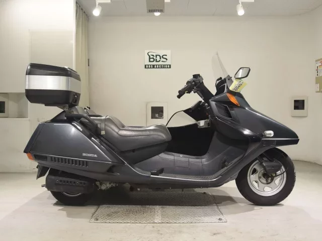 Honda FUSION лот № 5040 оценка 4  с аукциона в Японии