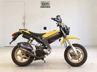 Suzuki TR50S-2