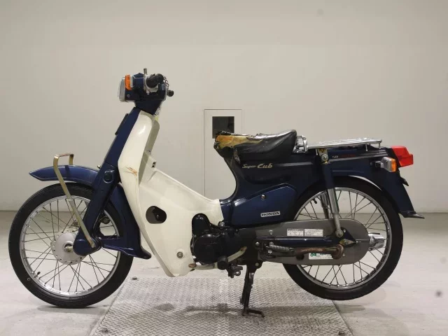 Honda C50-E