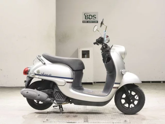 Yamaha VINO-4