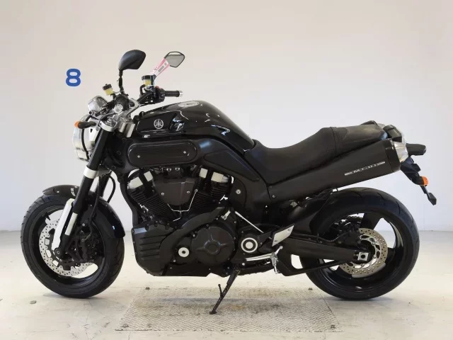 Yamaha MT-01 SHO LOUIS NOT EQUIPPED