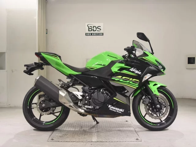 Kawasaki NINJA400-2 лот № 5163 оценка 5  с аукциона в Японии