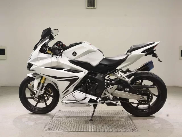 Honda CBR250RR-2A