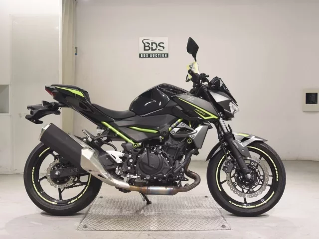 Kawasaki Z400-2 лот № 5046 оценка 5  с аукциона в Японии