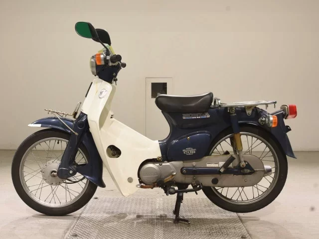 Honda C90