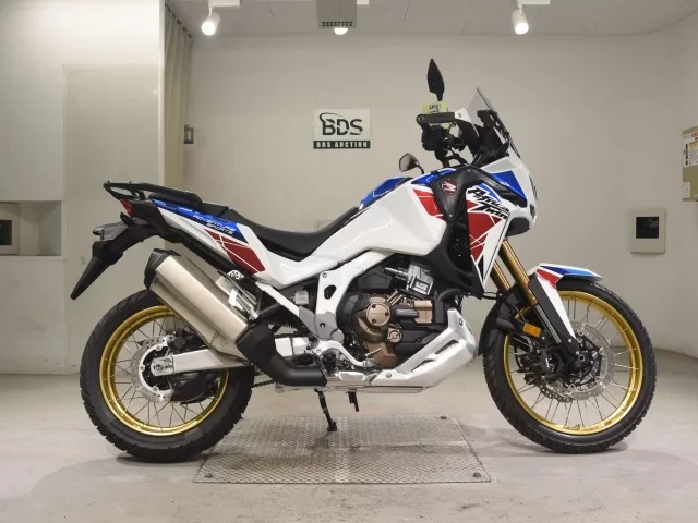 Honda CRF1100L AFRICA TWIN D лот № 5142 оценка 8  с аукциона в Японии
