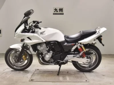 Honda CB400SFV-4 BOLDORABS  с аукциона в Японии