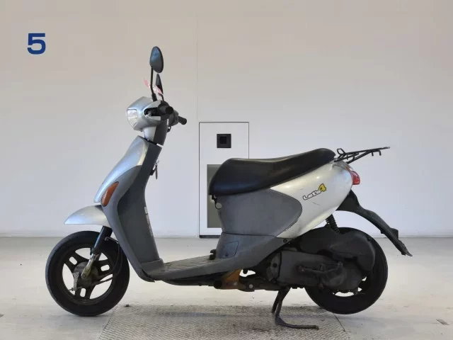 Suzuki LET S4