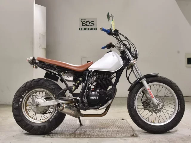 Yamaha TW225