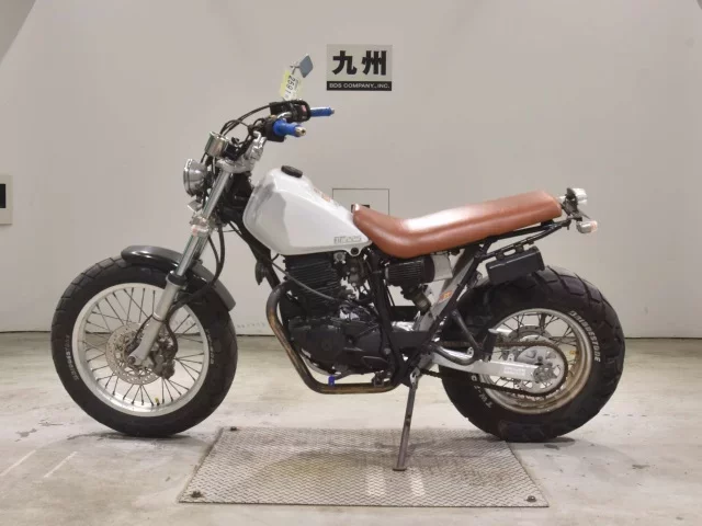 Yamaha TW225