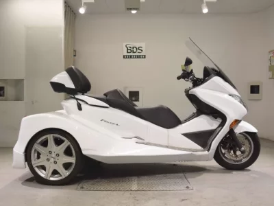 Honda FORZA X-3 TRIKE