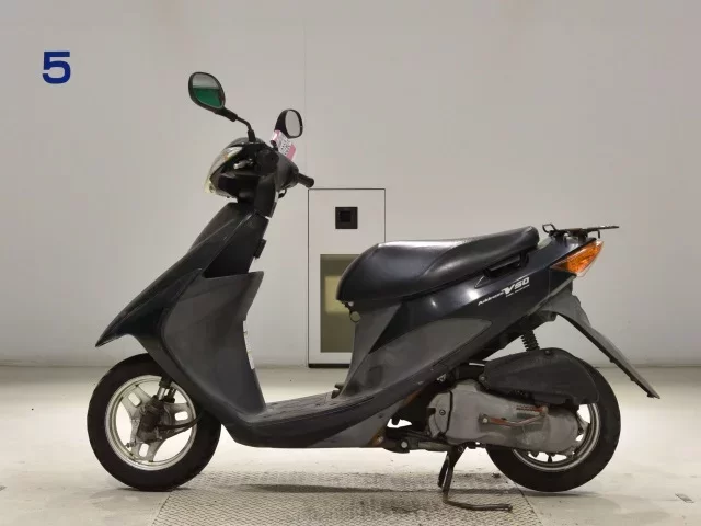 Suzuki ADDRESS V50