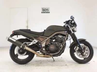 Yamaha SRX400-4