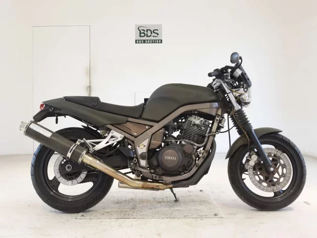 Yamaha SRX400-4
