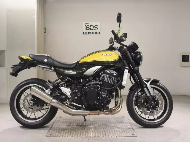 Kawasaki Z900RS лот № 5051 оценка 7  с аукциона в Японии