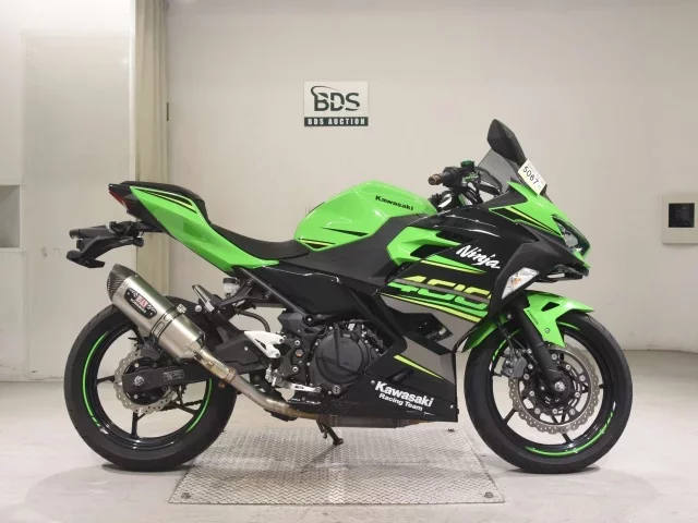 Kawasaki NINJA400-2 лот № 5067 оценка 4  с аукциона в Японии
