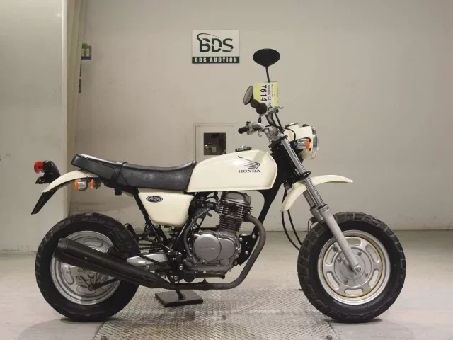 Honda APE100