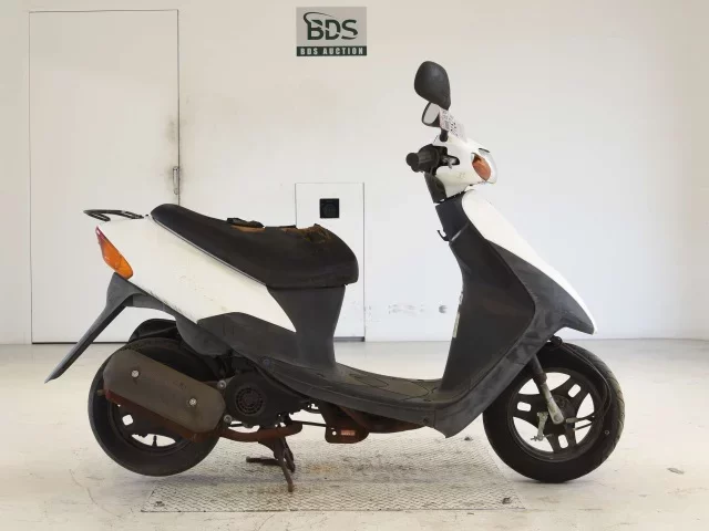 Suzuki LET S2