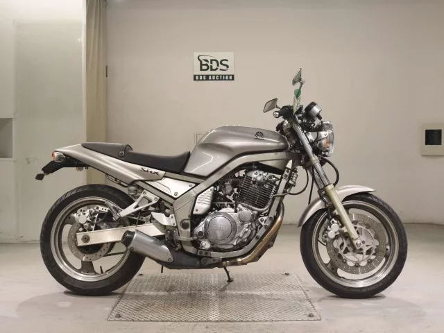 Yamaha SRX400-4 лот № 5156 оценка 4  с аукциона в Японии