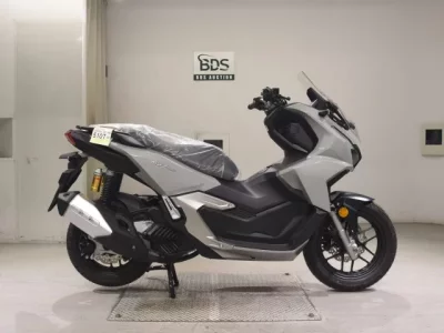Honda ADV160