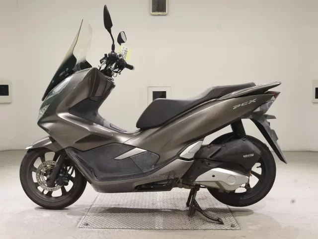 Honda PCX125-3